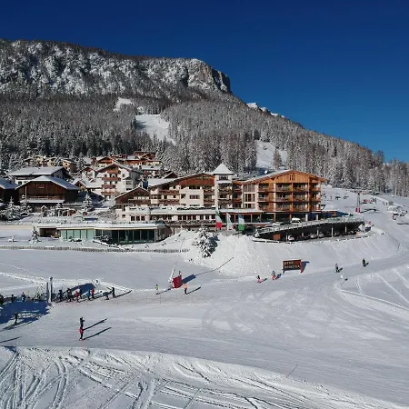 Dolasilla Mountain Panoramic Wellness Hotel La Villa (Trentino Alto Adige)