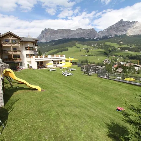 Hotel Dolasilla Mountain Panoramic Wellness La Villa (Trentino Alto Adige)