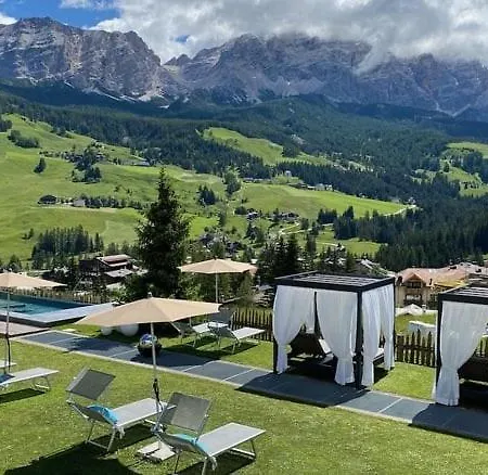Hotel Dolasilla Mountain Panoramic Wellness