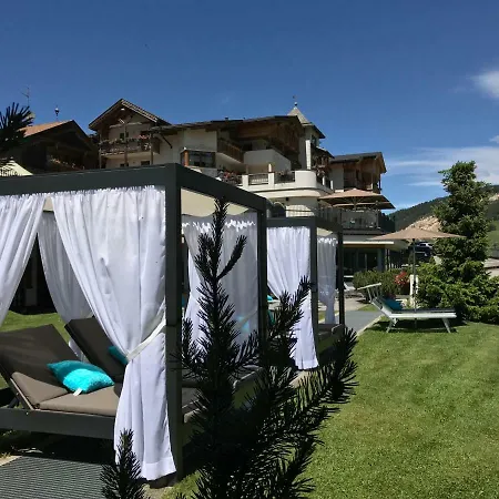 Hotel Dolasilla Mountain Panoramic Wellness La Villa (Trentino Alto Adige)