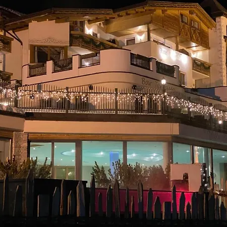 Dolasilla Mountain Panoramic Wellness La Villa (Trentino Alto Adige)